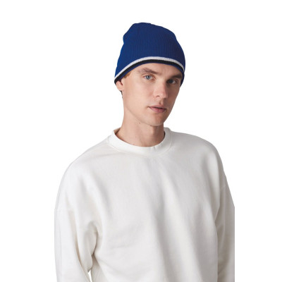 Beanie with contrasttwo-tone band